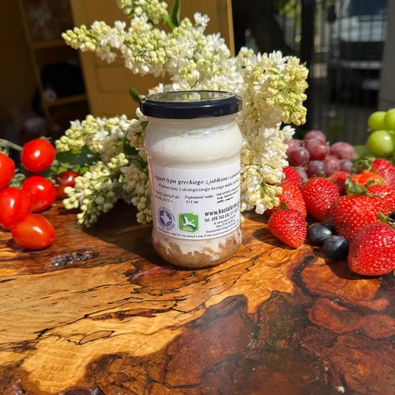 Jogurt typu greckiego z jabłkiem i cynamonem 350g